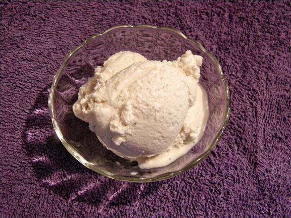 Vegan Vanilla Ice Cream Made with Soaked Raw Cashews